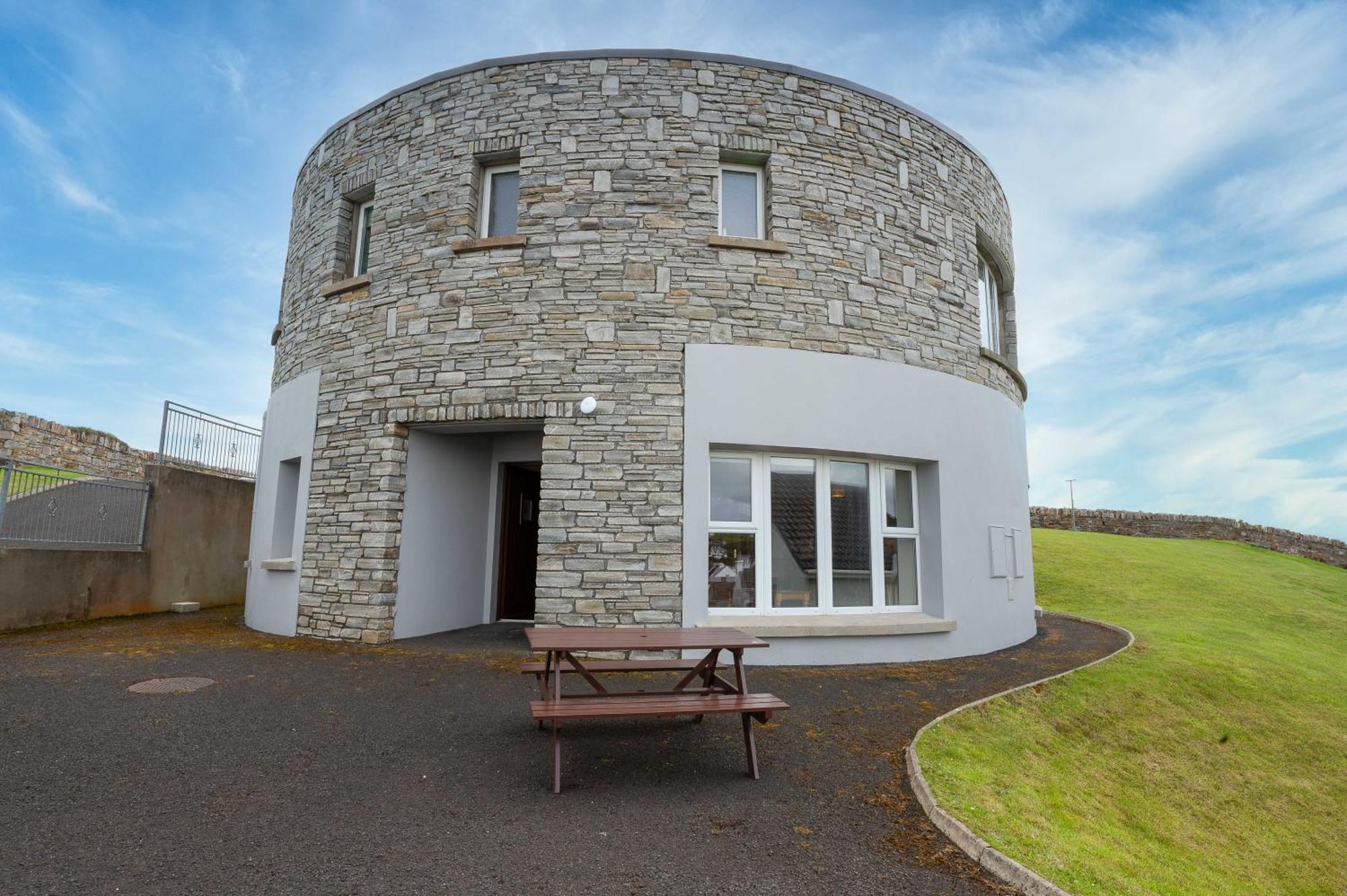 Downings Coastguard Cottages - Type B-E エクステリア 写真