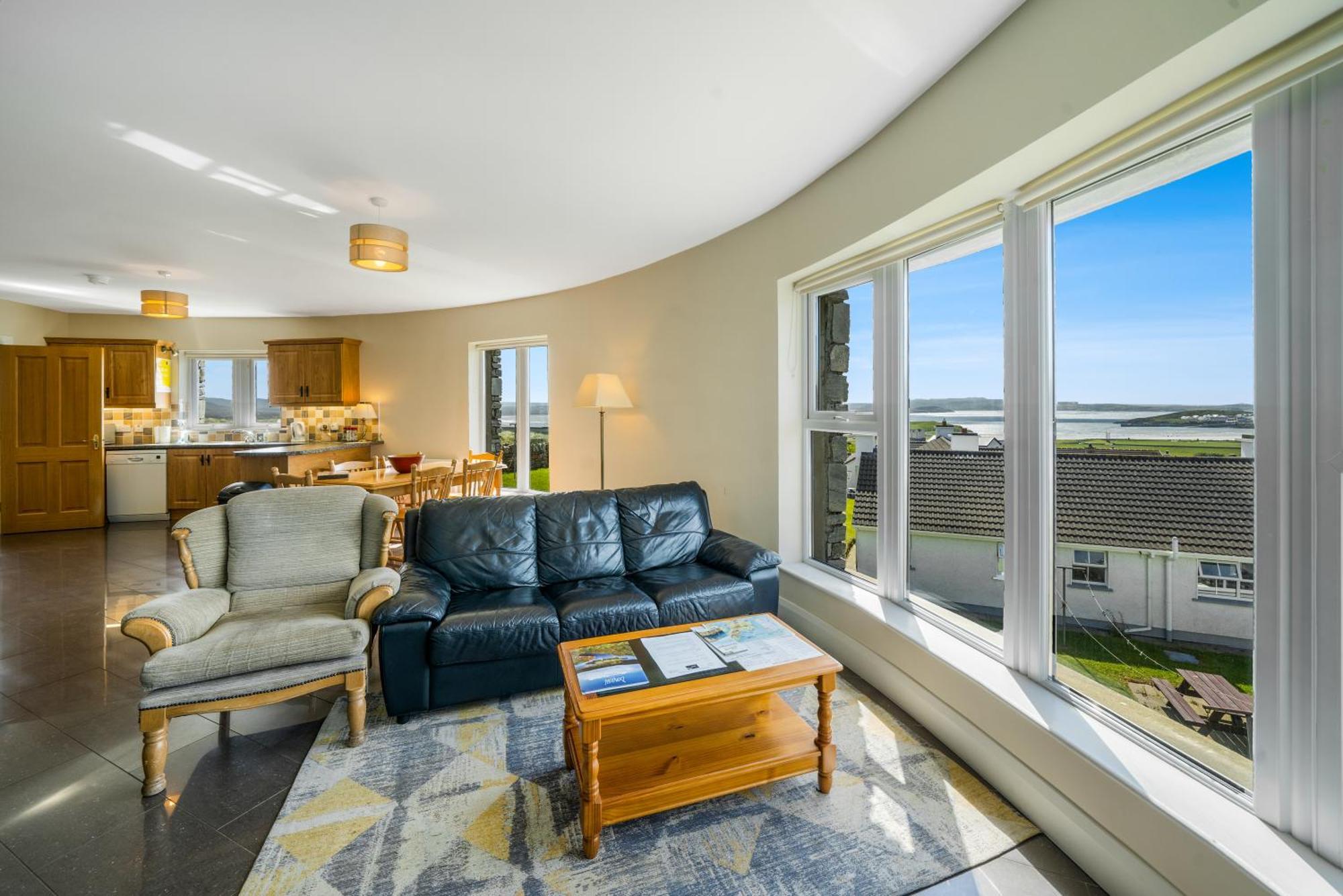 Downings Coastguard Cottages - Type B-E エクステリア 写真